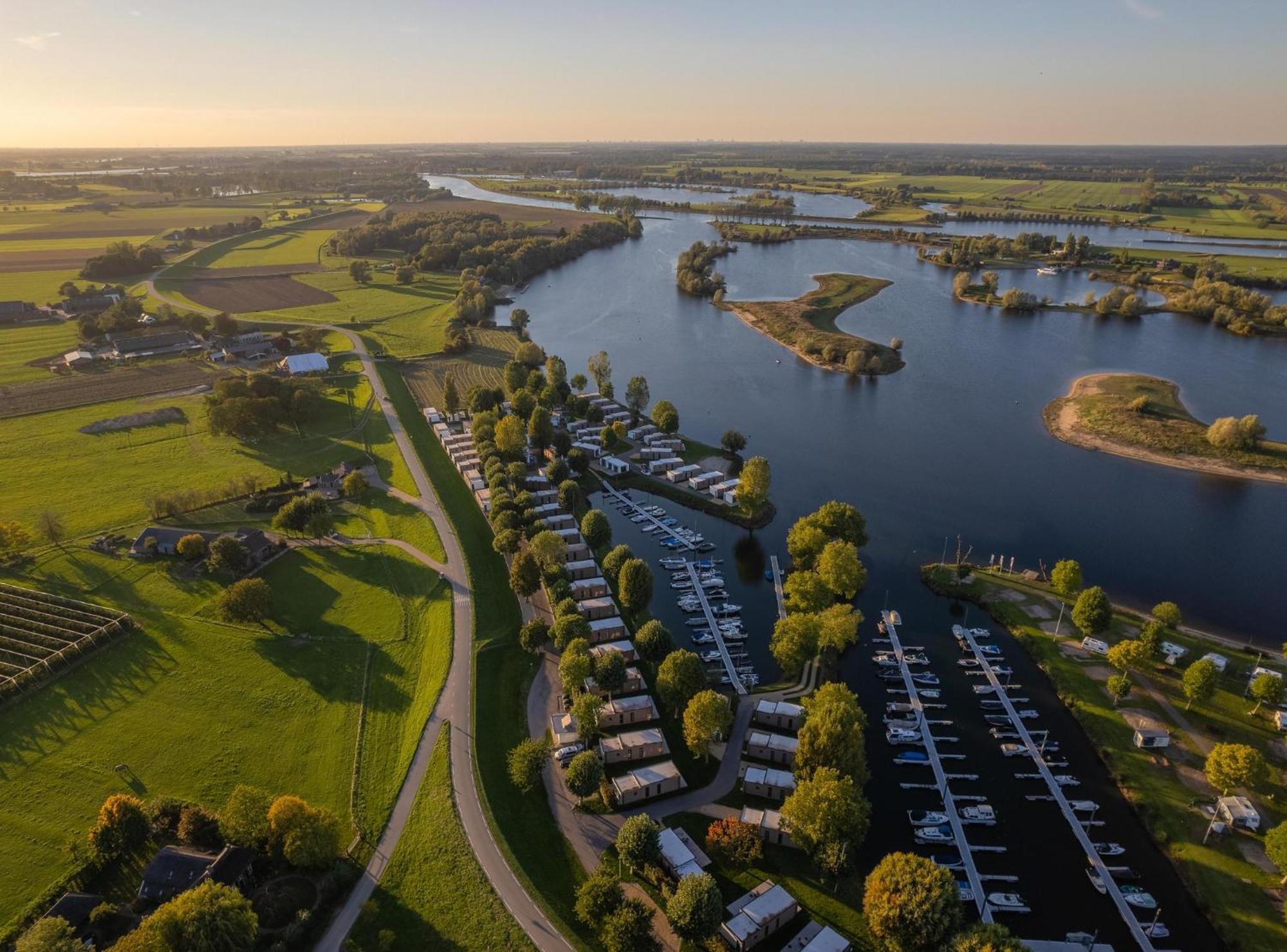 Marinapark Bad Nederrijn Hotel Maurik Luaran gambar