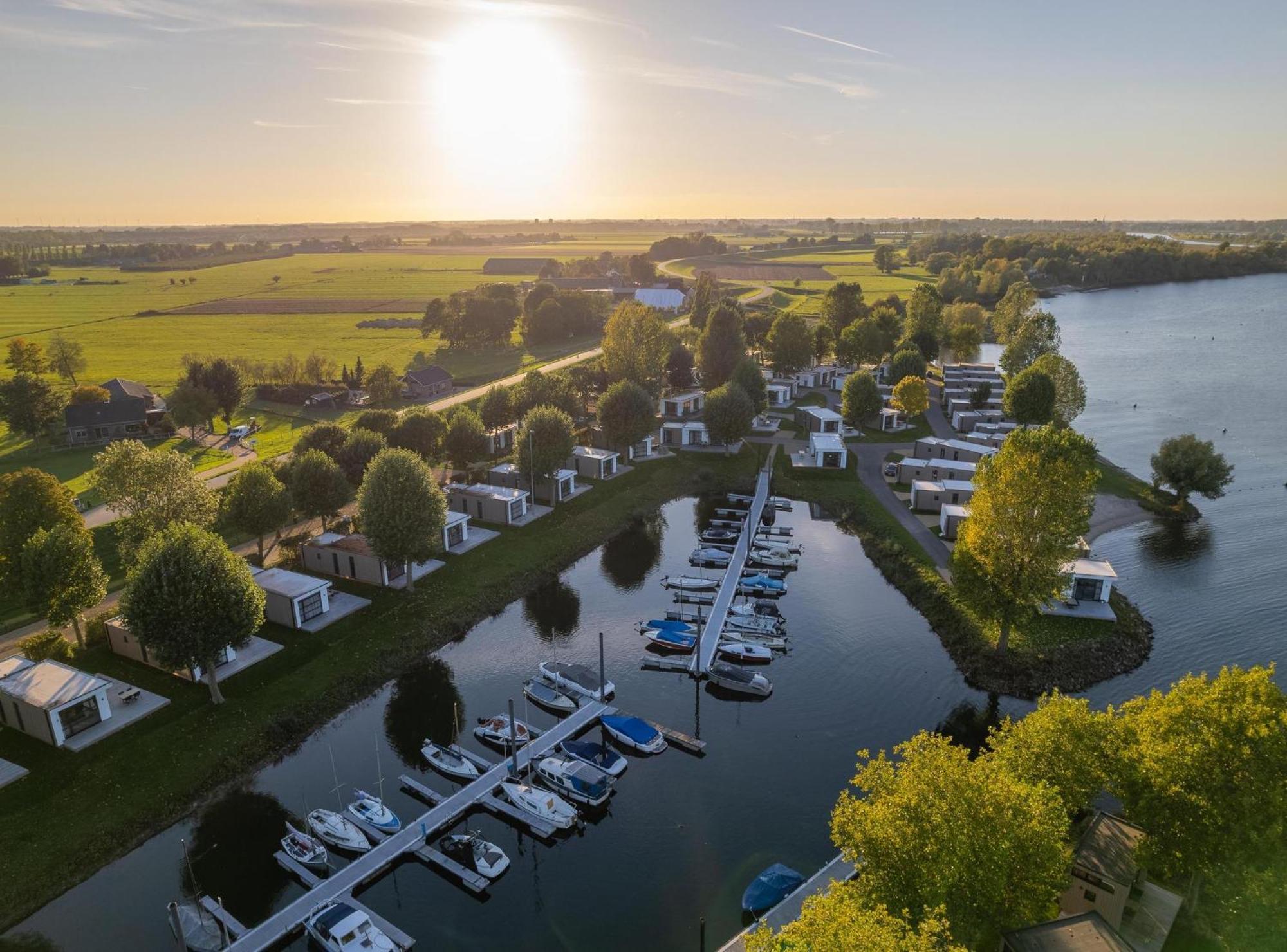 Marinapark Bad Nederrijn Hotel Maurik Luaran gambar